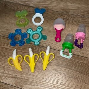 Baby Teether Fresh Feeder & Baby Spoon Lot